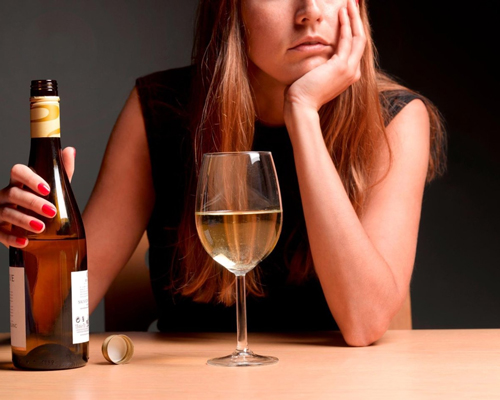 Анонимное лечение женского алкоголизма в Лукоянове